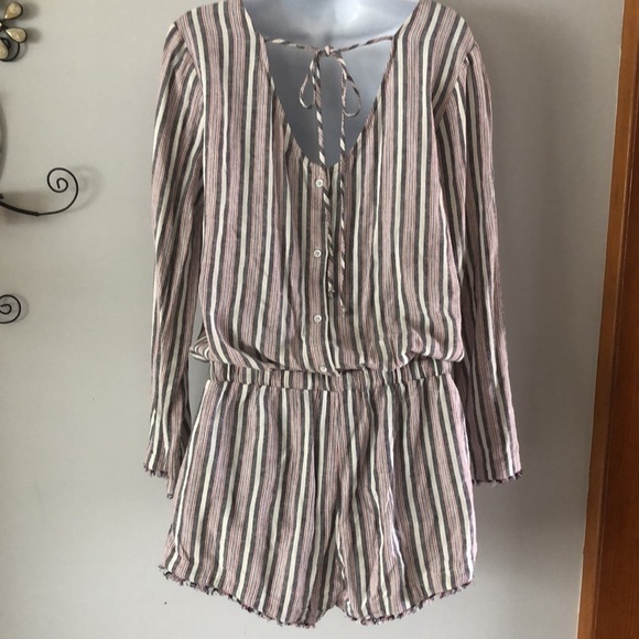 Cloth & Stone “Bella Dahl” Romper With Pockets - Picture 5 of 14
